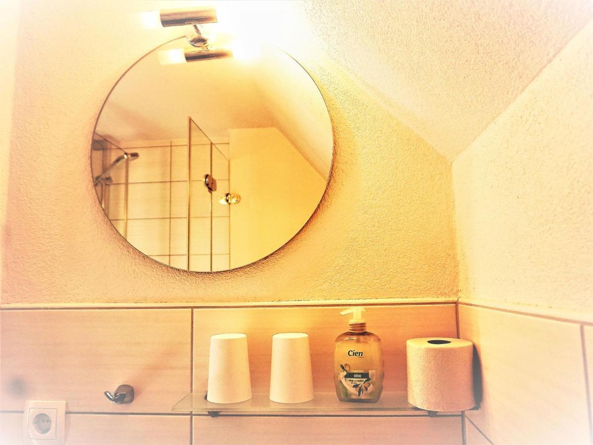 Pension Ins Fischernetz - Maentele Otel Meersburg Dış mekan fotoğraf